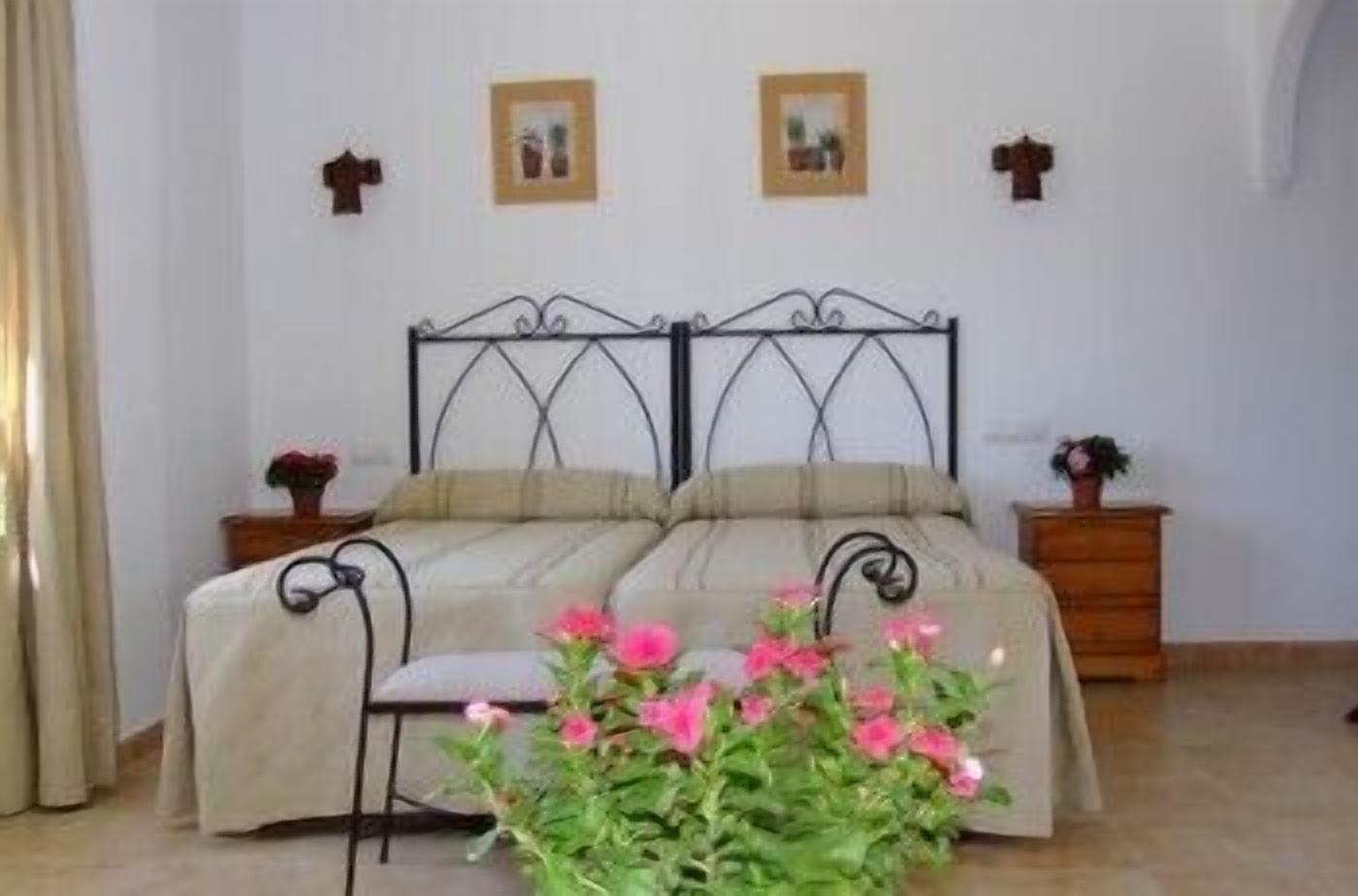 Hotel Juan Francisco Guejar-Sierra Bagian luar foto