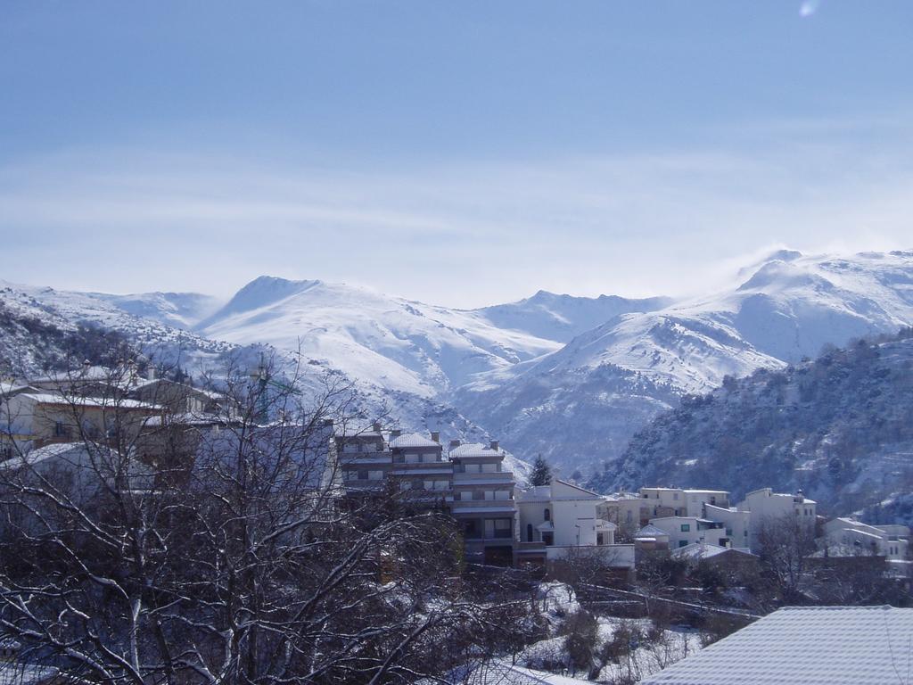 Hotel Juan Francisco Guejar-Sierra Bagian luar foto