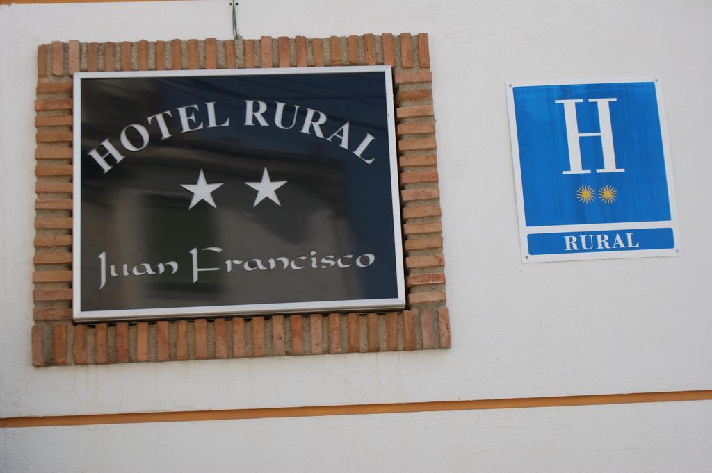Hotel Juan Francisco Guejar-Sierra Bagian luar foto